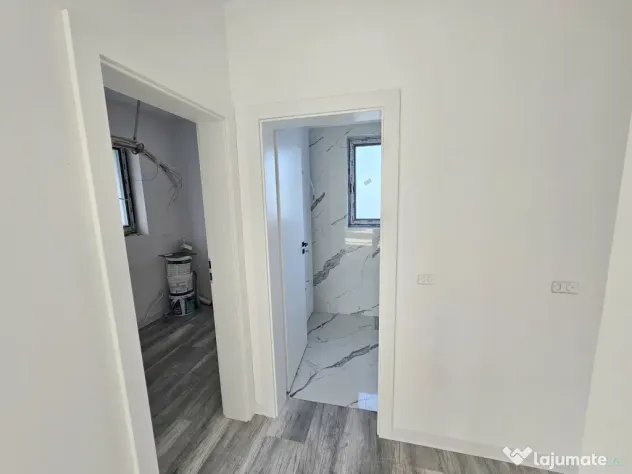 Proprietar vand 1/2 Duplex, Chișoda, str. Caisului, 220mp/utili, 5 camere