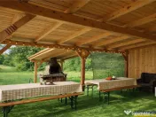 Resedinte montane,mobilate,echipate, jacuzzi,piscina,pretios 