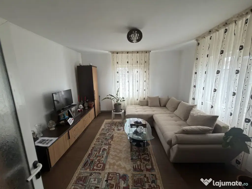 Casa cu mansarda + teren in Cumpana