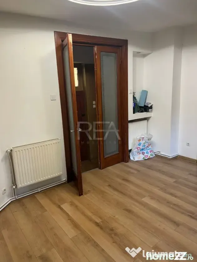 Apartament 5 camere în Vilă – Calea Călărașilor, 110m - Bucuresti (Bucuresti-Ilfov)