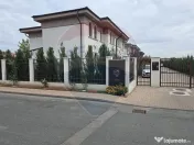 DE INCHIRIAT Casă / Vilă în Otopeni 