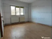 Racadau - 3 camere (transformat din 4), 2 bai, spatios, etaj 5/8! 
