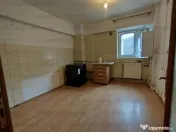 Racadau - 3 camere (transformat din 4), 2 bai, spatios, etaj 5/8! 