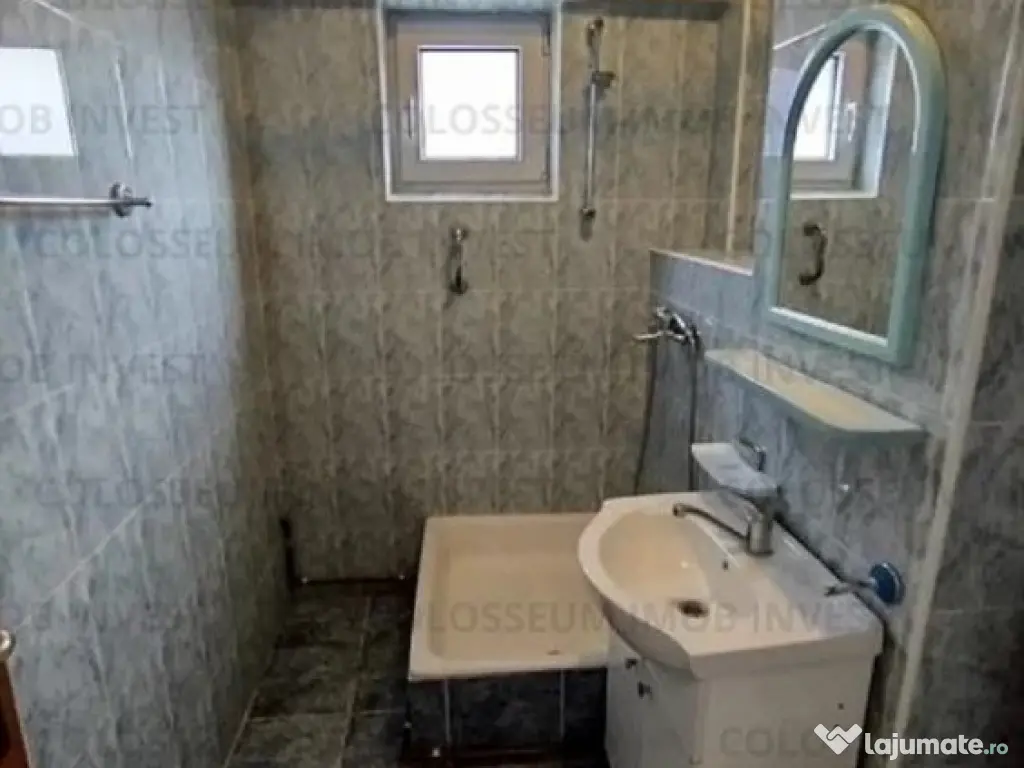 Racadau - 3 camere (transformat din 4), 2 bai, spatios, etaj 5/8!