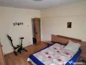 Apartament 2 camere, semidecomandat - zona Racadau 