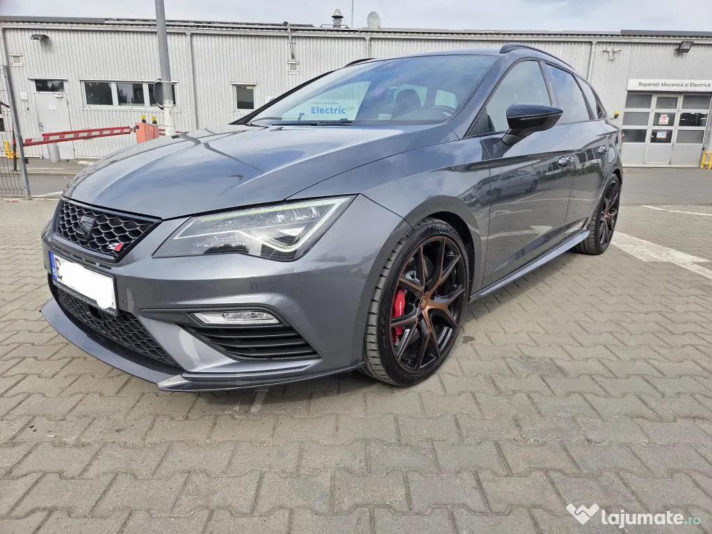 SEAT Leon CUPRA 300 Carbon Edition