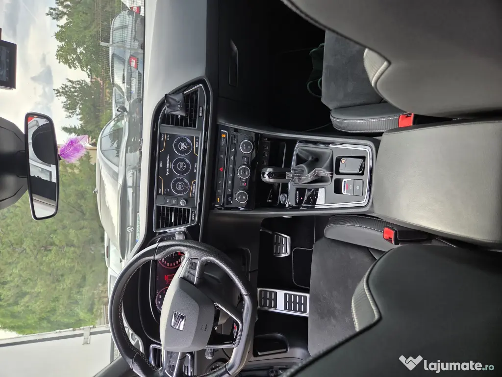 SEAT Leon CUPRA 300 Carbon Edition