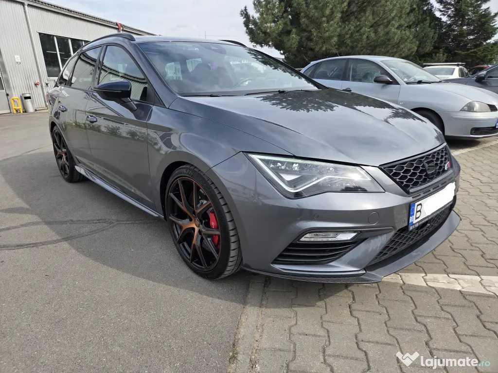 SEAT Leon CUPRA 300 Carbon Edition