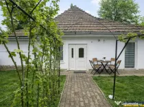 Casa cu 650 mp teren,zona linistita,curte verde,potential ex