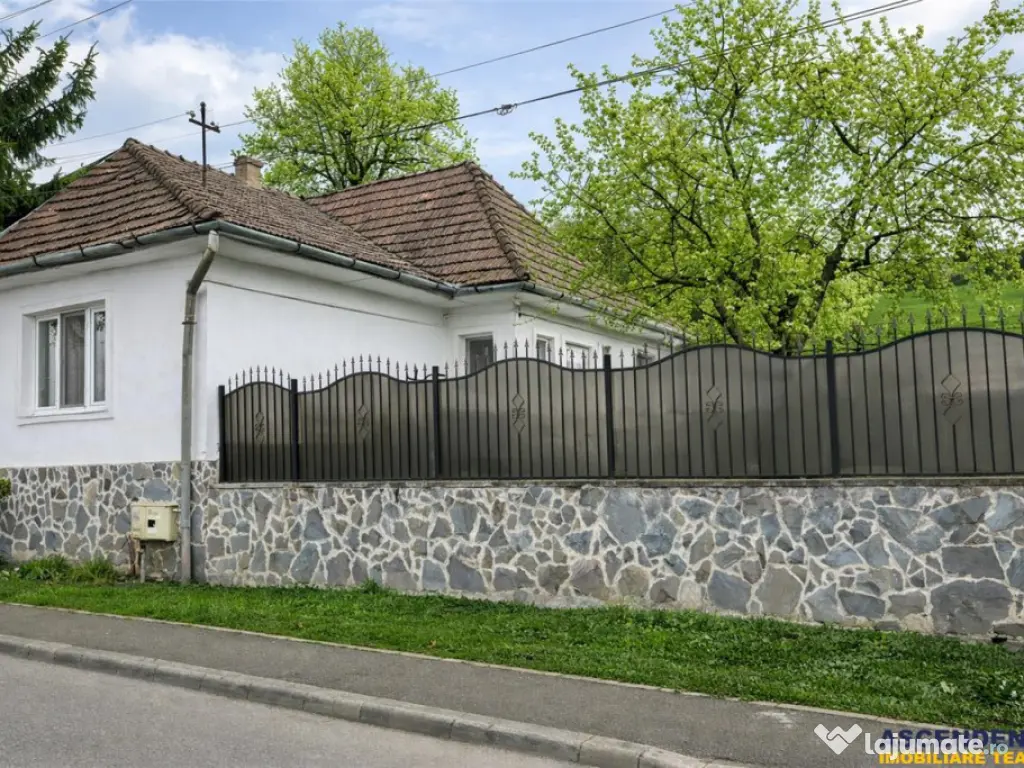 Casa cu 650 mp teren,zona linistita,curte verde,potential ex