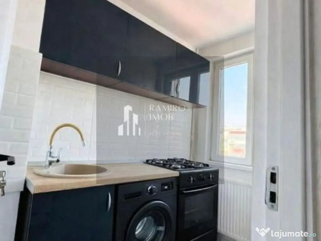 Proprietar , Garsoniera decomandata Cf 1 , Metrou Eroii R...