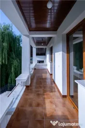 Vila 7 camere - Babana - Arges - teren 4391 mp - fara comisi 