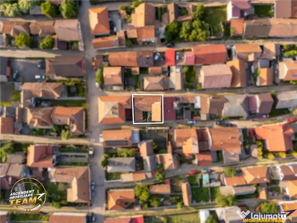 FILM! Casa primitoare in centrul orasului Targu Secuiesc