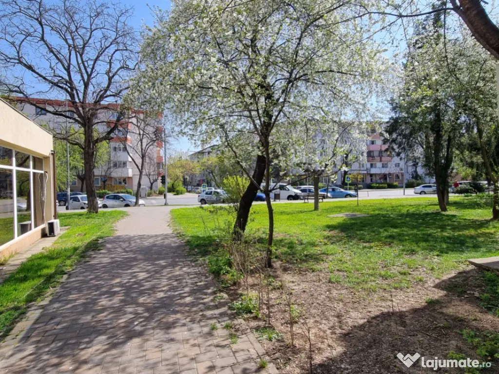 Central/Petru Rareș/2 camere decomandate/spațios/parcare e