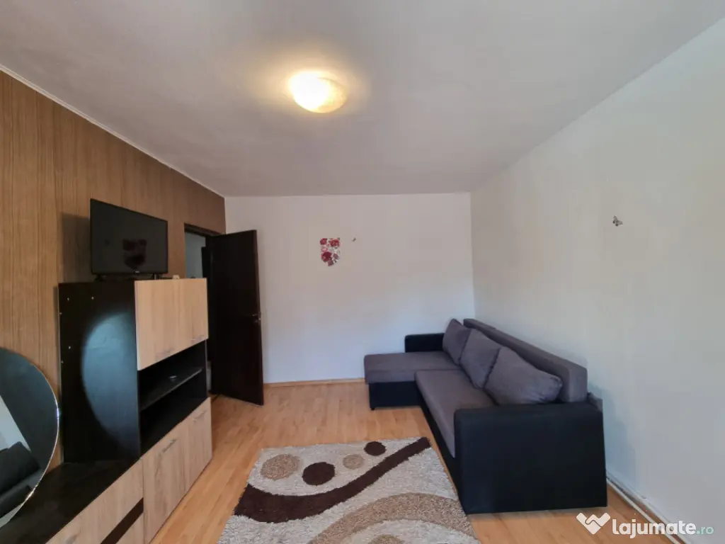 Central/Petru Rareș/2 camere decomandate/spațios/parcare e