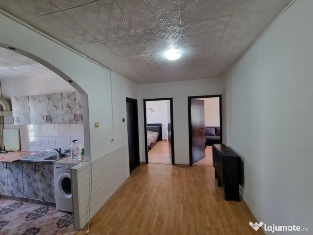 Central/Petru Rareș/2 camere decomandate/spațios/parcare e