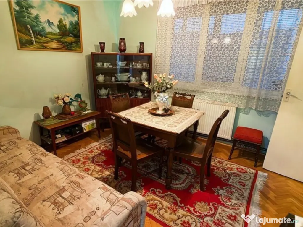 Proprietar vând apartament 2 Camere Confort I 54mp În Dambu Pietros