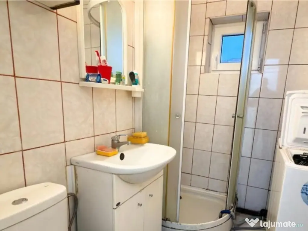 Proprietar vând apartament 2 Camere Confort I 54mp În Dambu Pietros