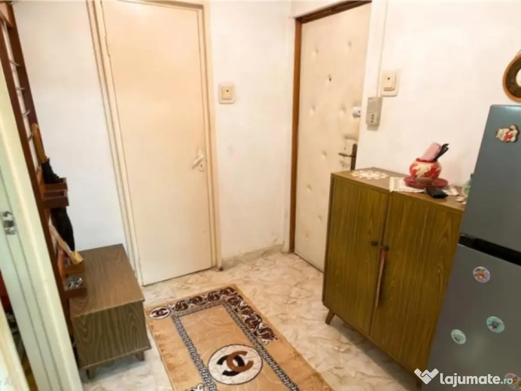 Proprietar vând apartament 2 Camere Confort I 54mp În Dambu Pietros