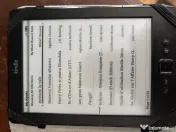 Kindle 4 din 2011, funcțional, are în memorie 277 cărți de literatură