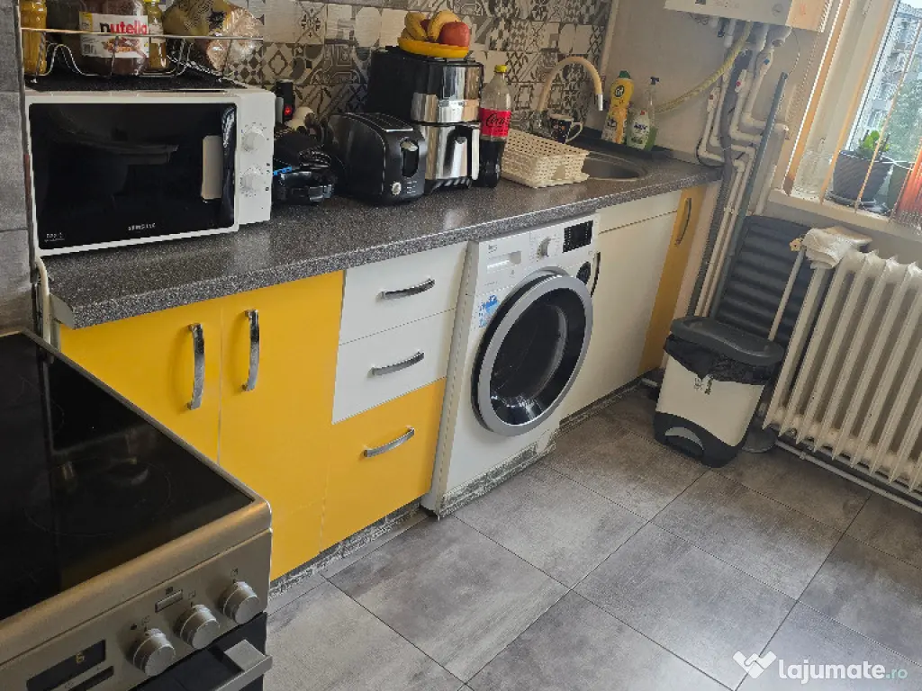 Vand apartament cu 2 camere in Deva, zona Al. Muncii (Piata), mobilat