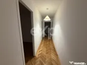 3 camere 68 mp 8 min metrou Titan bloc reabilitat parc 3 min 