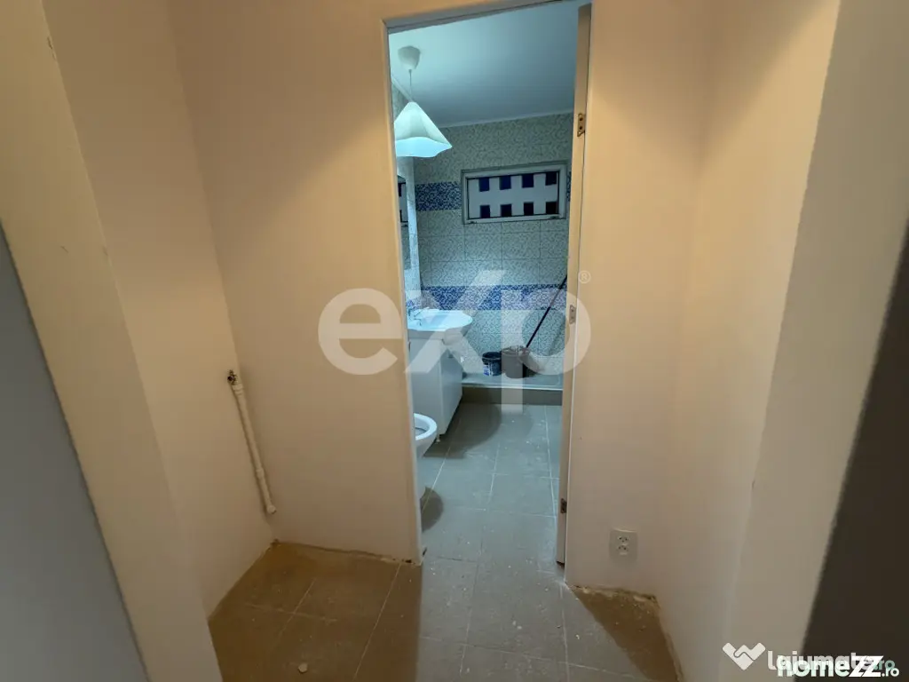 3 camere 68 mp 8 min metrou Titan bloc reabilitat parc 3 min