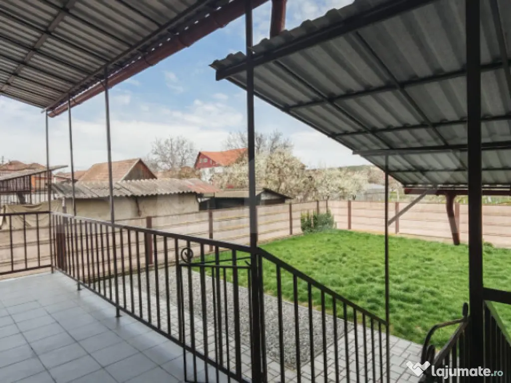 Duplex 267 mp, teren 374 mp, in Poiana