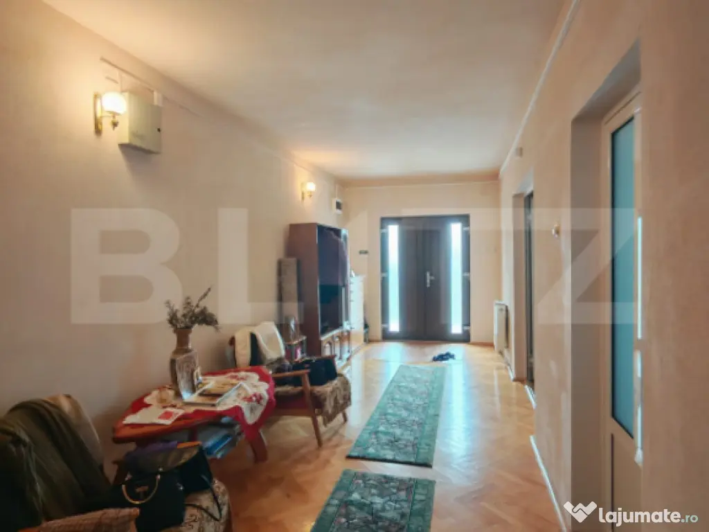 Duplex 267 mp, teren 374 mp, in Poiana