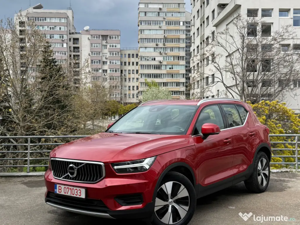 Volvo XC 40 T5 Inscription Plug-in Hibrid Automat 180 CP