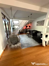 Casă individuală mobilată în stil scandinav și curte am 