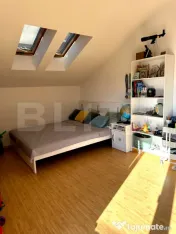 Casă individuală mobilată în stil scandinav și curte am 