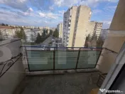 Apartament cu 3 camere decomandate 