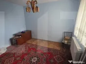 Apartament cu 3 camere decomandate 