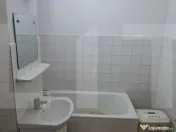 Apartament cu 3 camere decomandate 