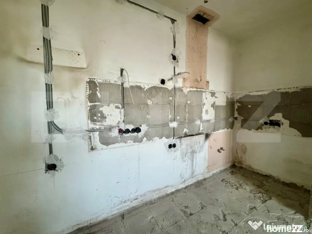 Apartament 2 camere, decomandat, zona Dacia – Decebal - Oradea (Bihor)