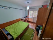 Apartament cu 3 camere în zona Casa de Cultura 