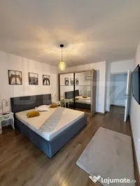 Apartament 2 camere, decomandat, Zona Ultracentrală, Etajul 