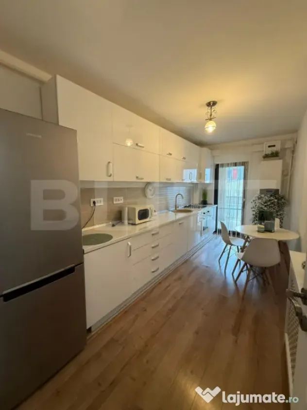 Apartament 2 camere, 65 mp, decomandat, etajul 2, zona Ultra