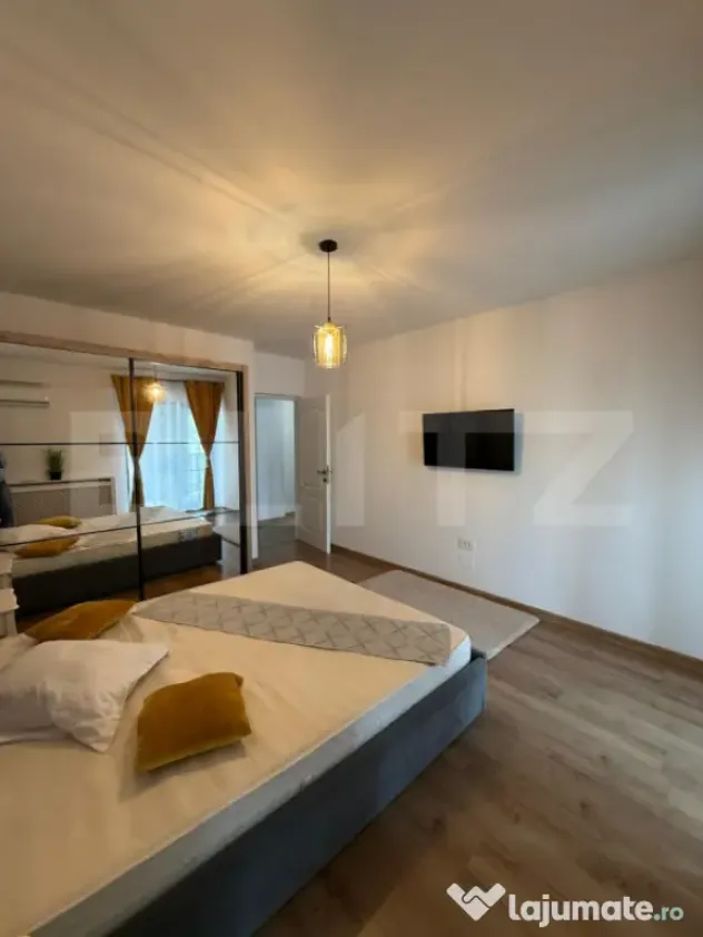 Apartament 2 camere, 65 mp, decomandat, etajul 2, zona Ultra