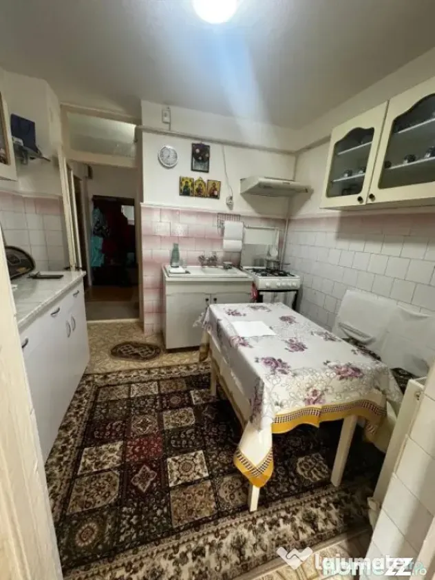 - Etaj 2, Apartament 2 camere Buzaului.