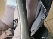 Scoica auto Inglesina cu baza fixa, insert nou nascut 