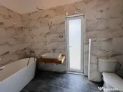 Super Vila în Roșu , 161 mp construiti, 2 garaje acoperite 