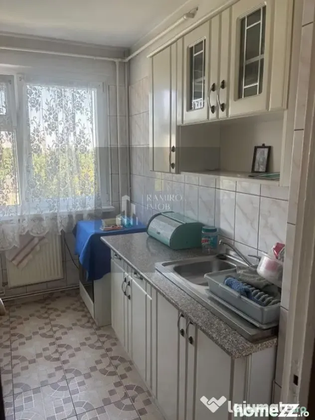 Apartament 3 camere centrala proprie Bulverdul Constantin...