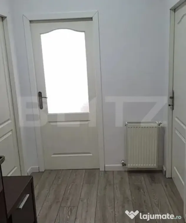 Apartament cu 1 camera decomandata, 37 mp, etajul 3, balcon,