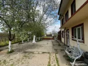 Casă în Malu Mare, teren 2354 mp,curte mare și potențial 