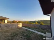 Casă parter, 3 camere, 818 mp teren, zona Valea Adanca 