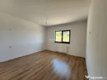 Casă parter, 3 camere, 818 mp teren, zona Valea Adanca