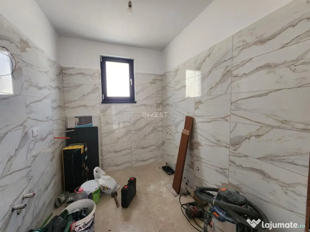 Casă parter, 3 camere, 818 mp teren, zona Valea Adanca