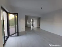 Casă parter, 3 camere, 818 mp teren, zona Valea Adanca